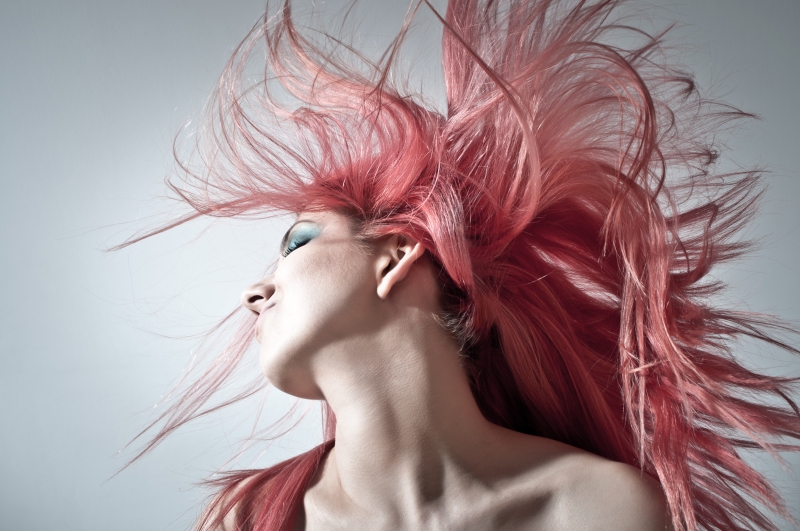 salon-coiffure-COTIGNAC-min_people-hair-wild-portrait-red-color-606493-pxhere.com